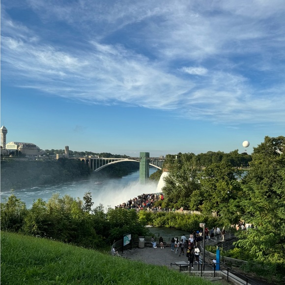 Meet your Posher, Yesse - Picture 2 of 4